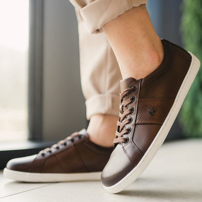 Be Lenka Elite Leather Sneaker - Dark Brown 44 - Like New