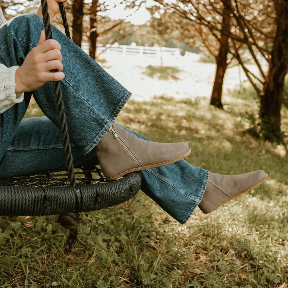 アリアナ　フット Rosa Zipper Boots - By Anya – Anya's Shop