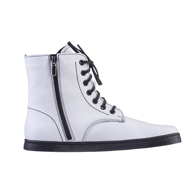A photo of Peerko Go combat boots made with smooth leather, fleece, and rubber soles. The boots are white in color, fleece lined, with a zipper at the side. One boot is shown from the right side against a white background. #color_white