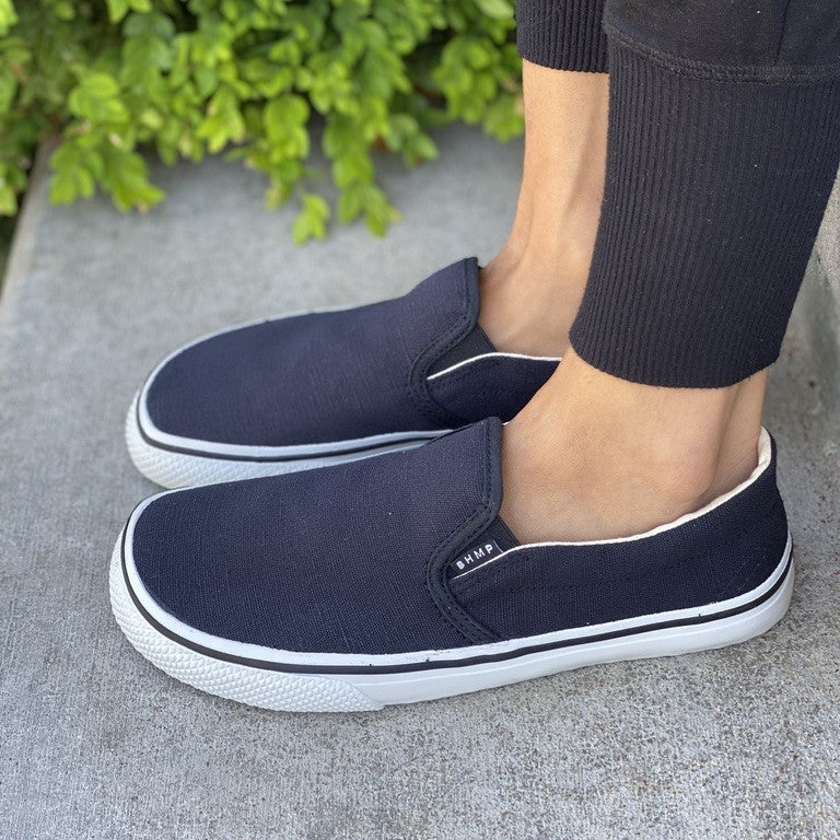 Fashion black canvas slip on sneakers